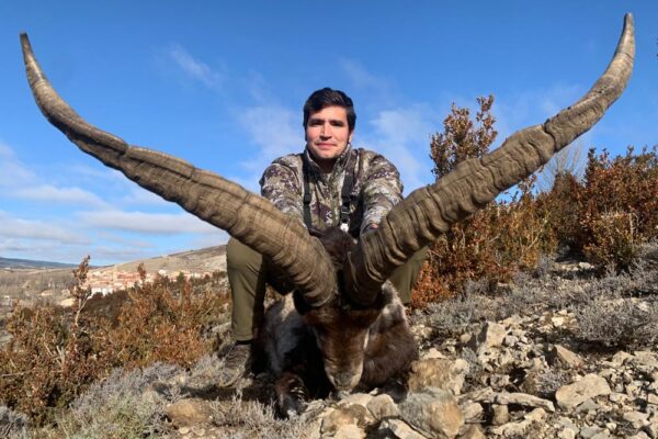 beceite-ibex-hunt-in-spain